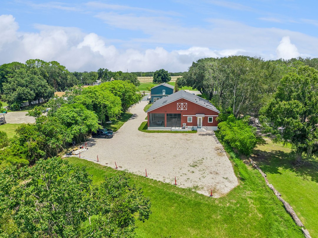 Contact page under form