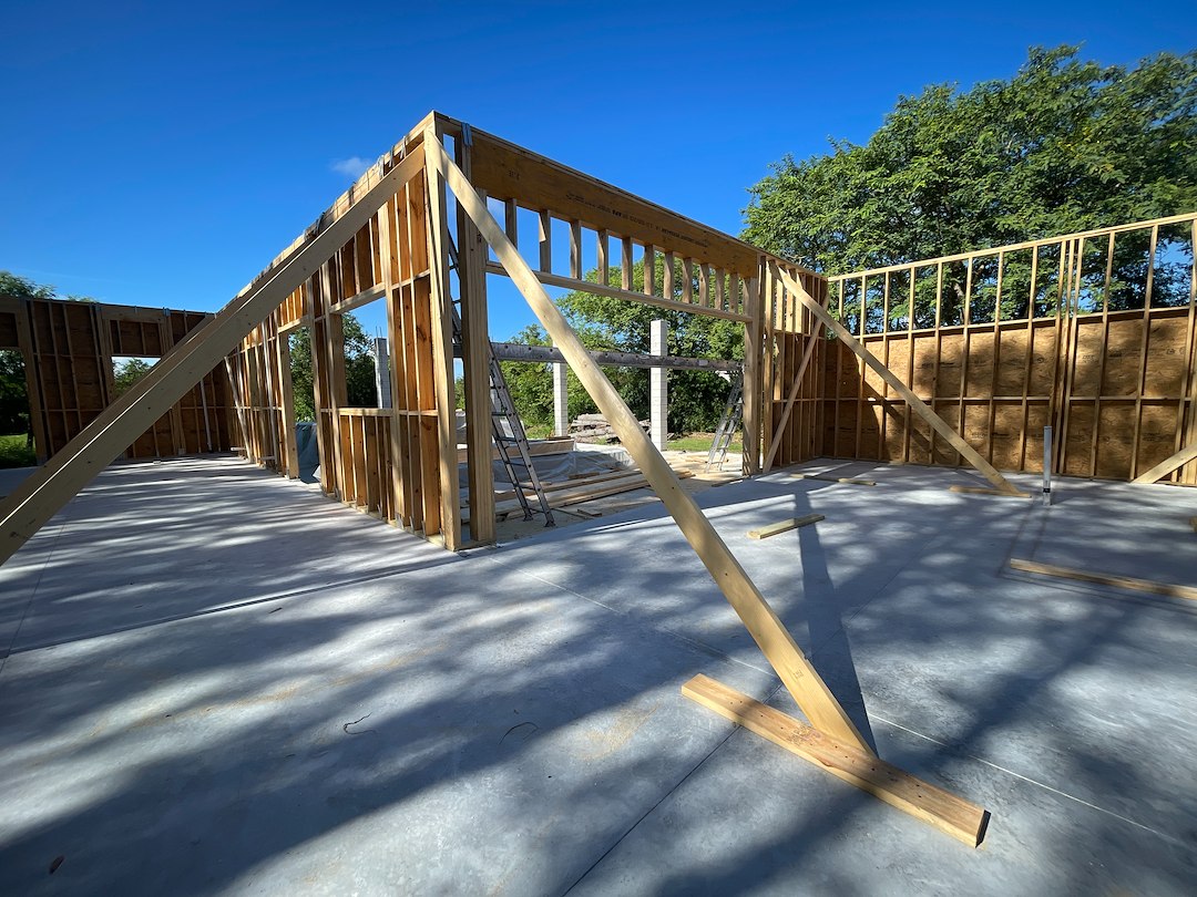 Art Studio in Winter Garden, FL Reaches Framing Milestone Thumbnail